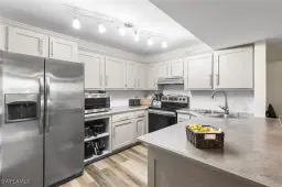 Picture of 11852 Quail Run Dr, Fort Myers, FL 33908
