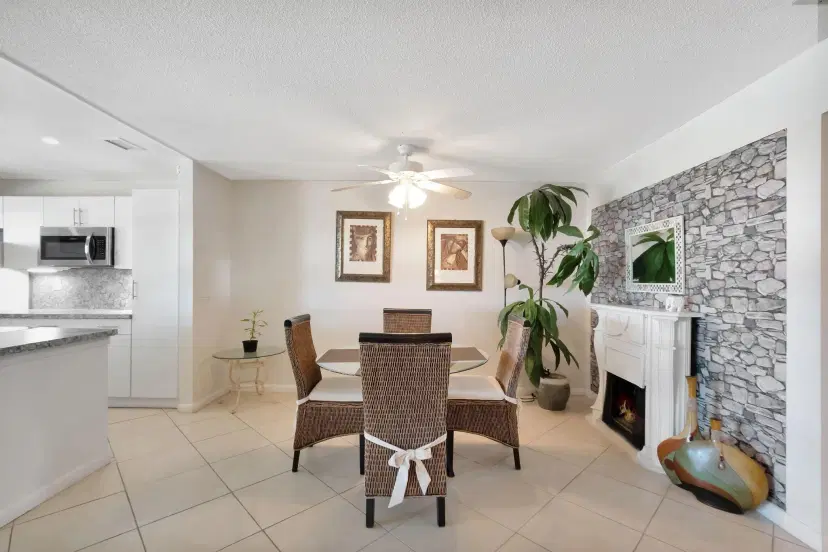 Picture of 240 High Point Court C, Boynton Beach, FL 33435