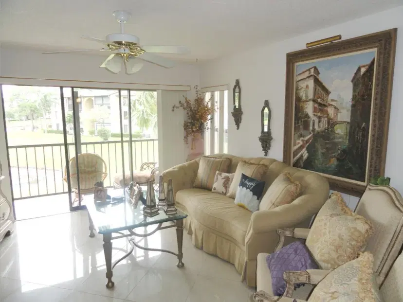 Picture of 810 Sky Pine Way F2, Greenacres FL 33415