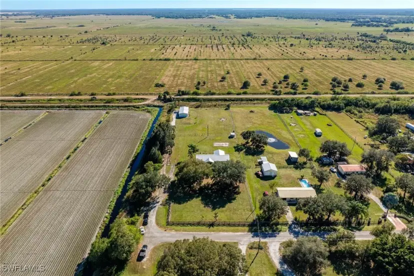 Picture of 340 & 344 Pine Ln, Clewiston FL 33440