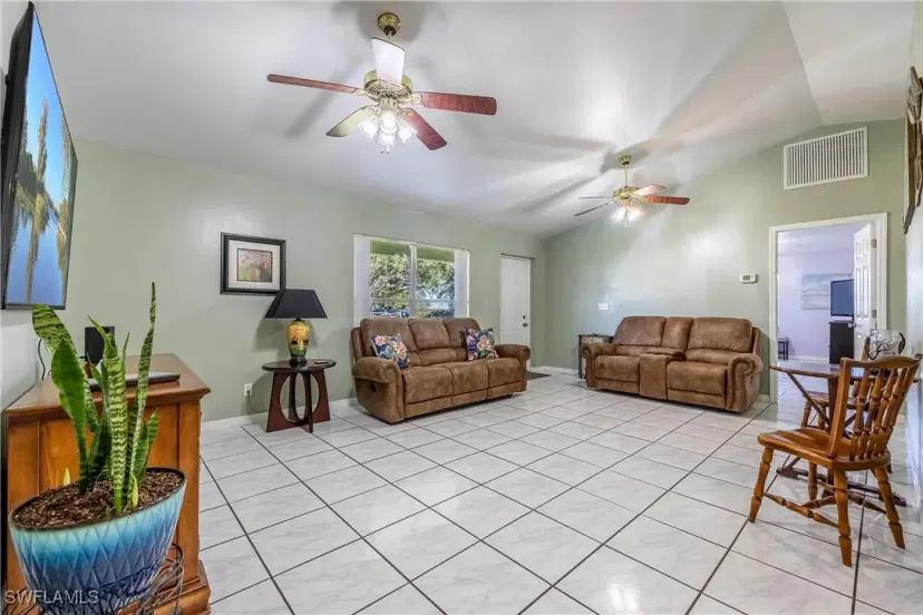 Picture of 340 & 344 Pine Ln, Clewiston FL 33440