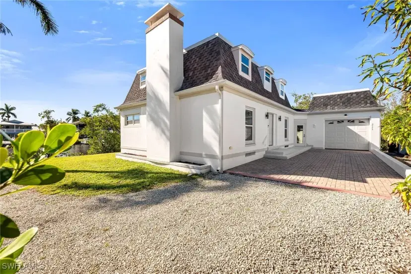 Picture of 2998 Orange St, Naples FL 34112