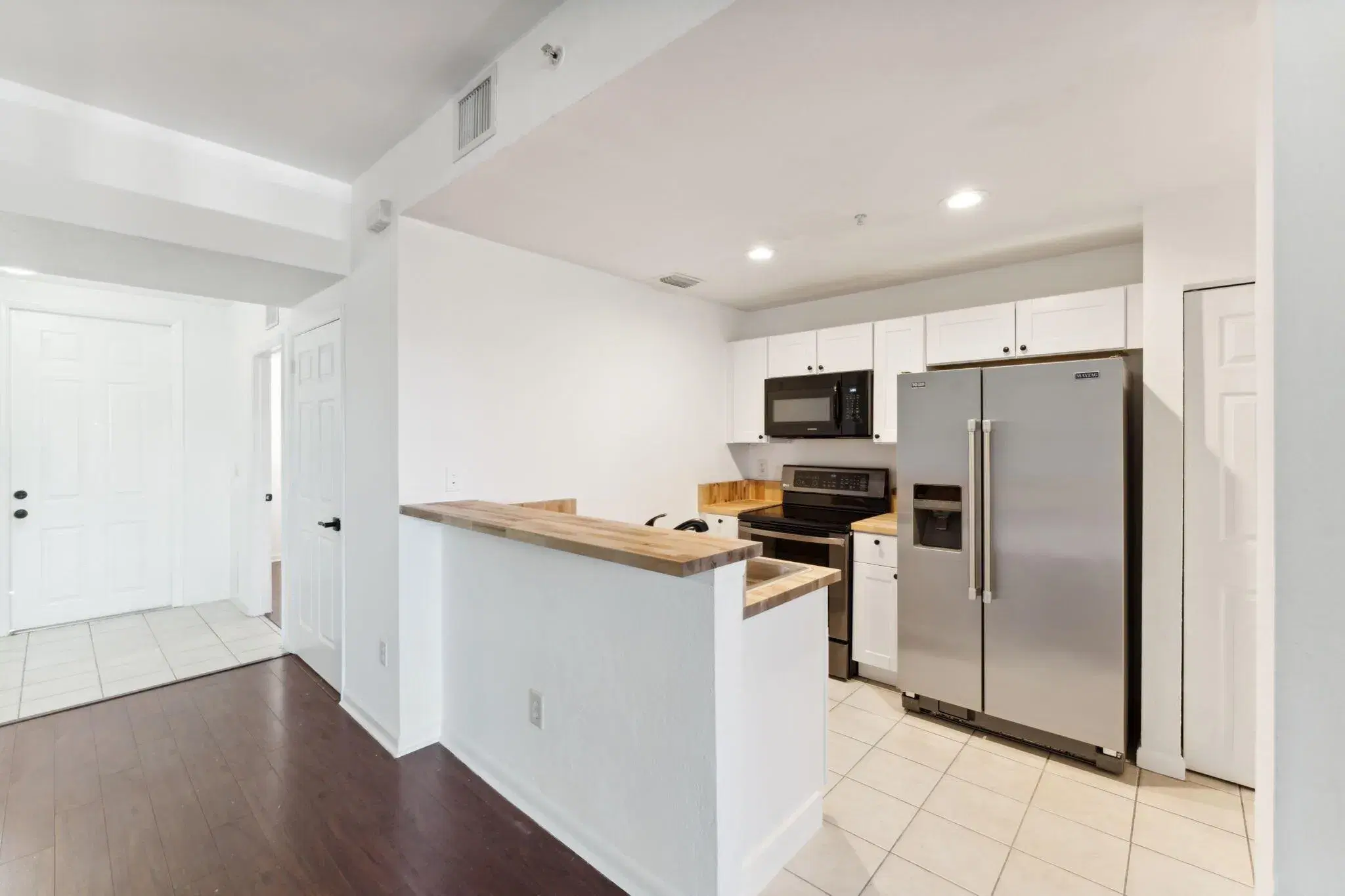 Picture of 1964 Freeport Lane, Riviera Beach, FL 33404