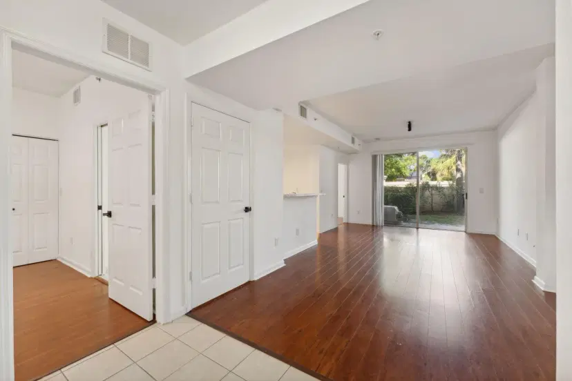 Picture of 1964 Freeport Lane, Riviera Beach FL 33404