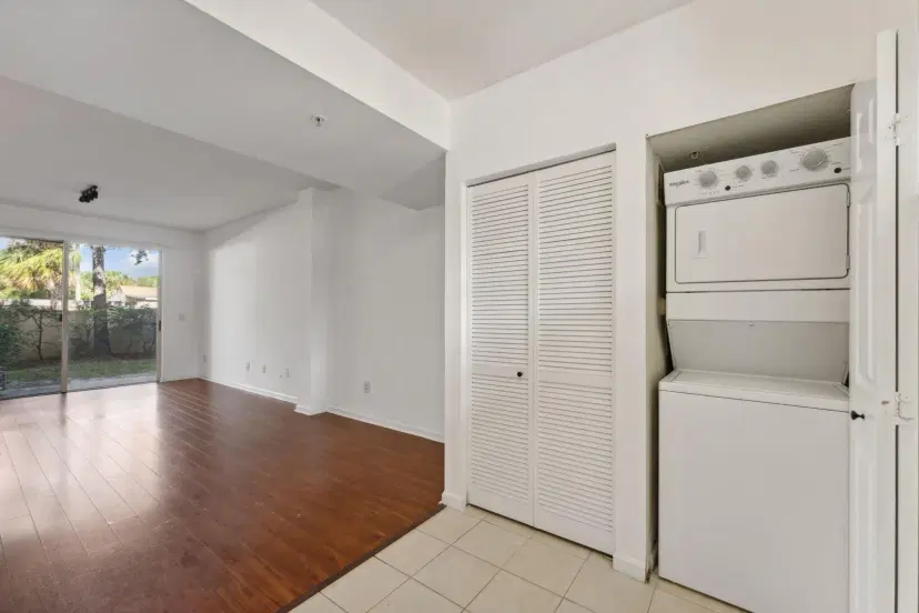 Picture of 1964 Freeport Lane, Riviera Beach FL 33404