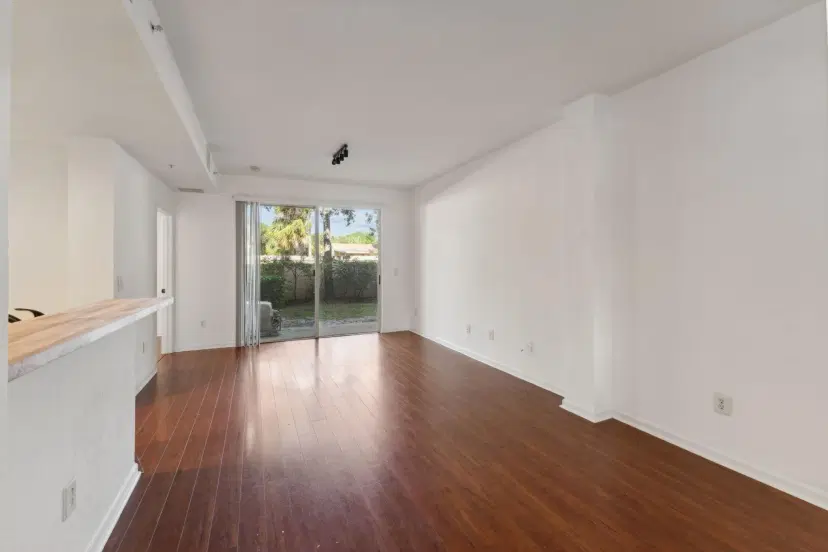 Picture of 1964 Freeport Lane, Riviera Beach FL 33404