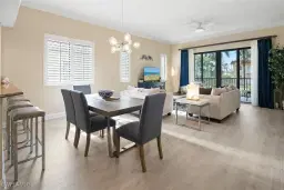 Picture of 985 Sandpiper St I201, Naples, FL 34102