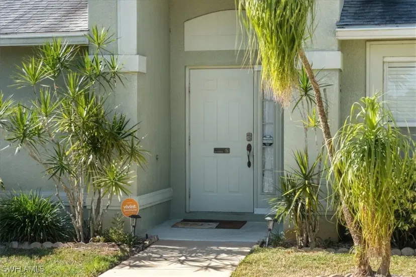 Picture of 738 Naples Ave S, Lehigh Acres FL 33974