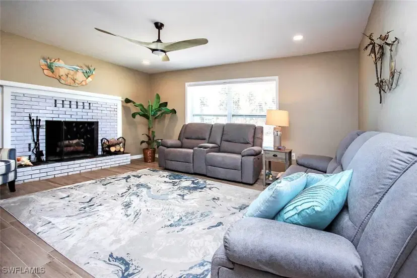 Picture of 1436 Jamaica Dr, Sanibel FL 33957