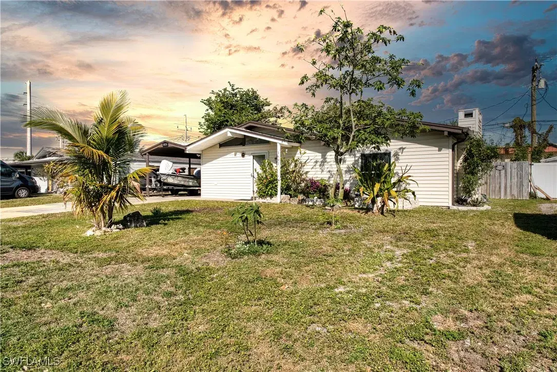 Picture of 1631 North Dr, Fort Myers, FL 33907