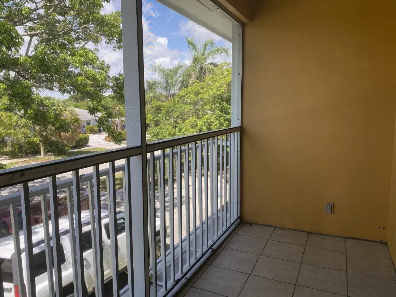 Picture of 1501 Crescent E49 Circle E49, Lake Park, FL 33403