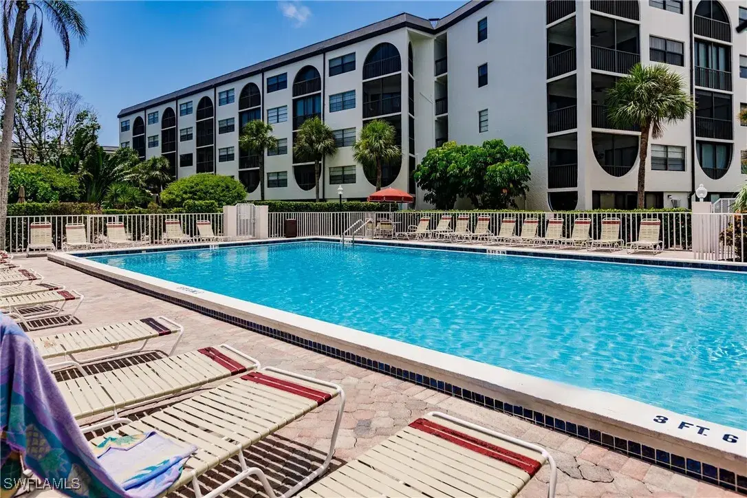 Picture of 995 Anglers Cv N-503, Marco Island, FL 34145