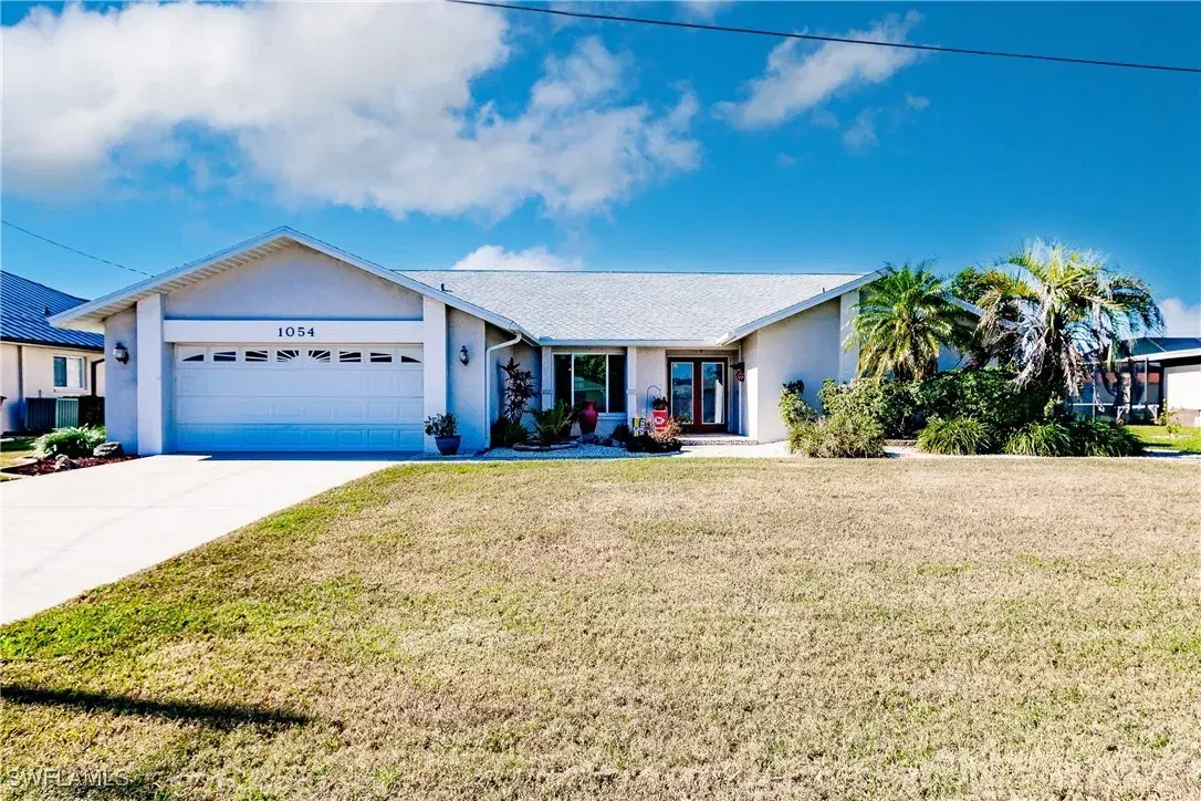 Picture of 1054 SE 21St Ave, Cape Coral, FL 33990