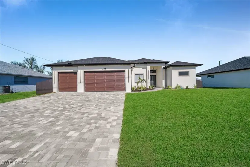 Picture of 205 Kismet Pkwy E, Cape Coral FL 33909
