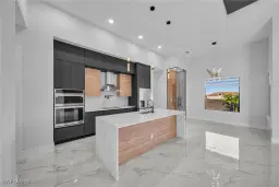 Picture of 205 Kismet Pkwy E, Cape Coral, FL 33909