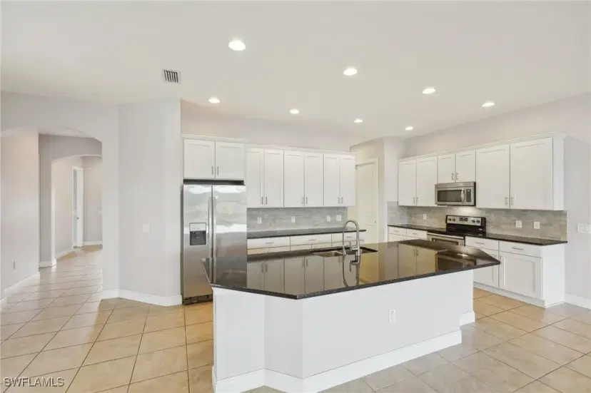 Picture of 11823 Timbermarsh Ct, Fort Myers FL 33913