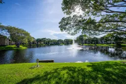 Picture of 640 Cypress Club Way H12, Deerfield Beach, FL 33064