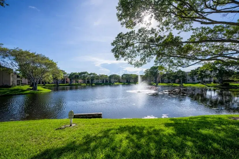 Picture of 640 Cypress Club Way H12, Deerfield Beach FL 33064