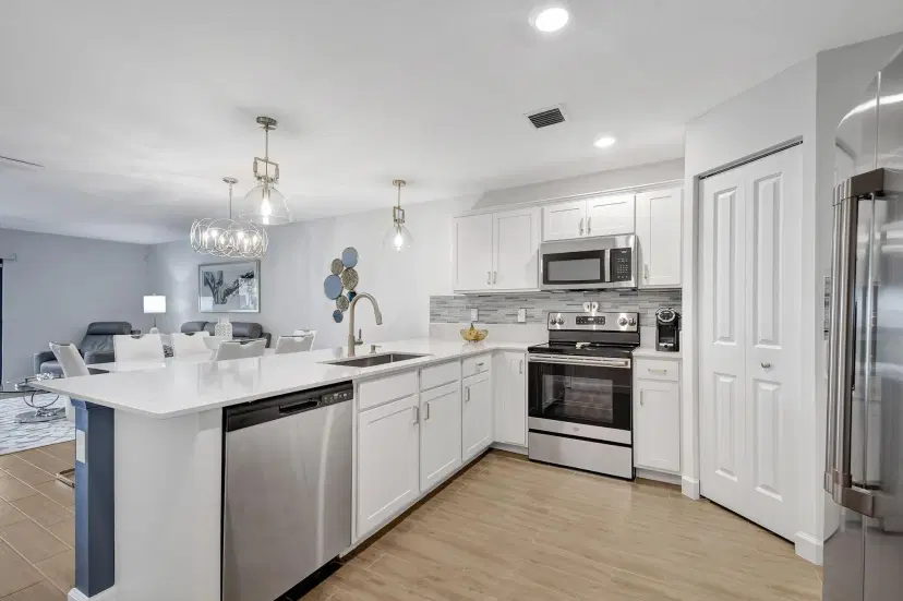 Picture of 6013 Woods Edge Circle, Riviera Beach FL 33410