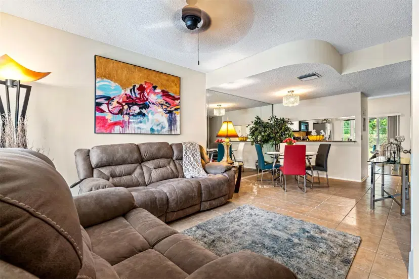 Picture of 5525 E Parade Place, Margate FL 33063