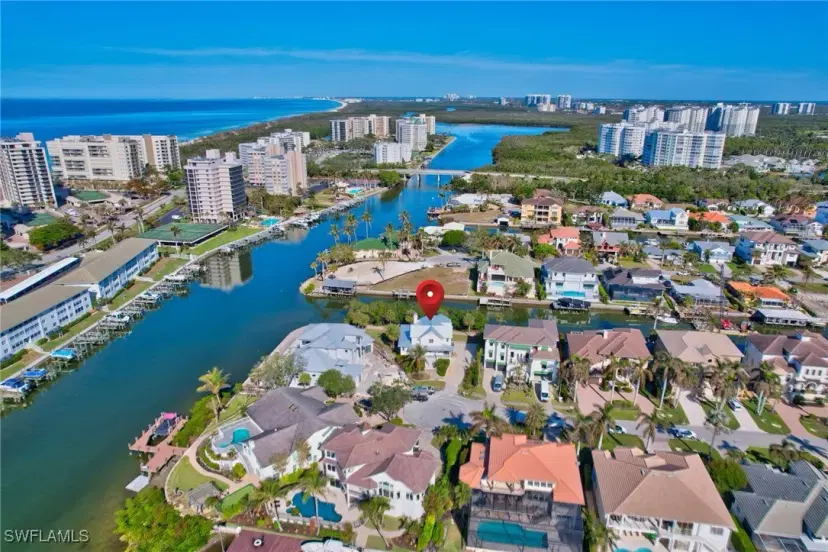 Picture of 129 Egret Ave, Naples FL 34108