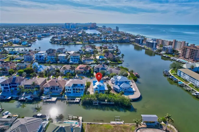 Picture of 129 Egret Ave, Naples FL 34108