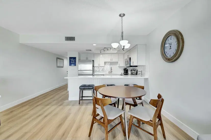 Picture of 379 NE Tradewind Lane 1105, Stuart FL 34996
