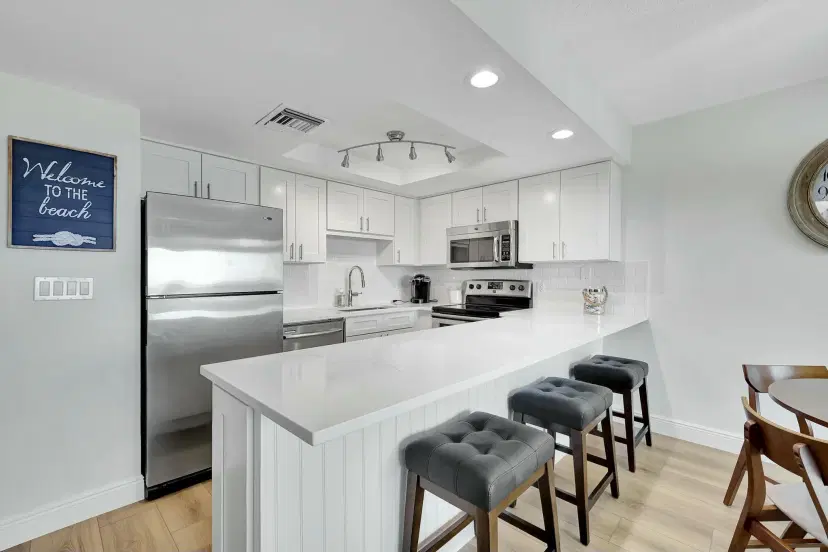 Picture of 379 NE Tradewind Lane 1105, Stuart FL 34996