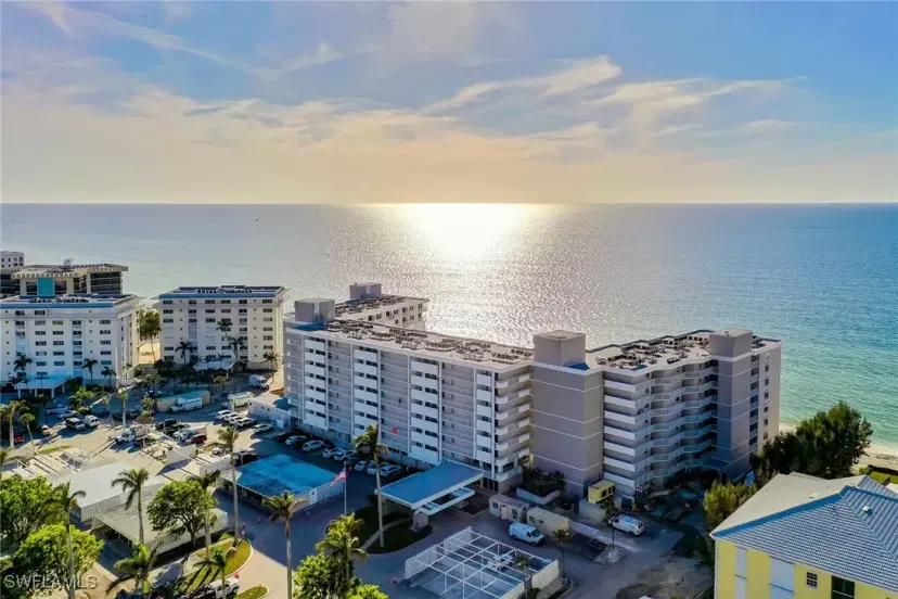 Picture of 3443 Gulf Shore Blvd N 803, Naples FL 34103