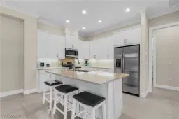 Picture of 5731 Highbourne Dr, Naples, FL 34113