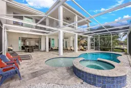 Picture of 1018 Dolphin Dr, Cape Coral, FL 33904