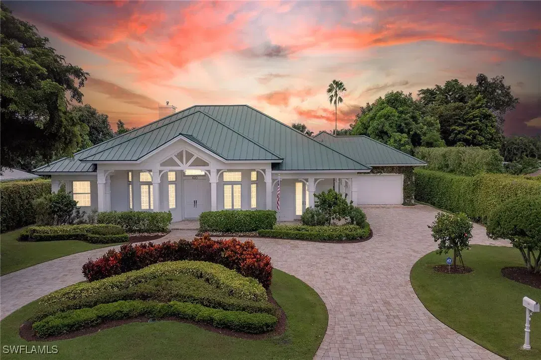 Picture of 630 Mooring Line Dr, Naples, FL 34102