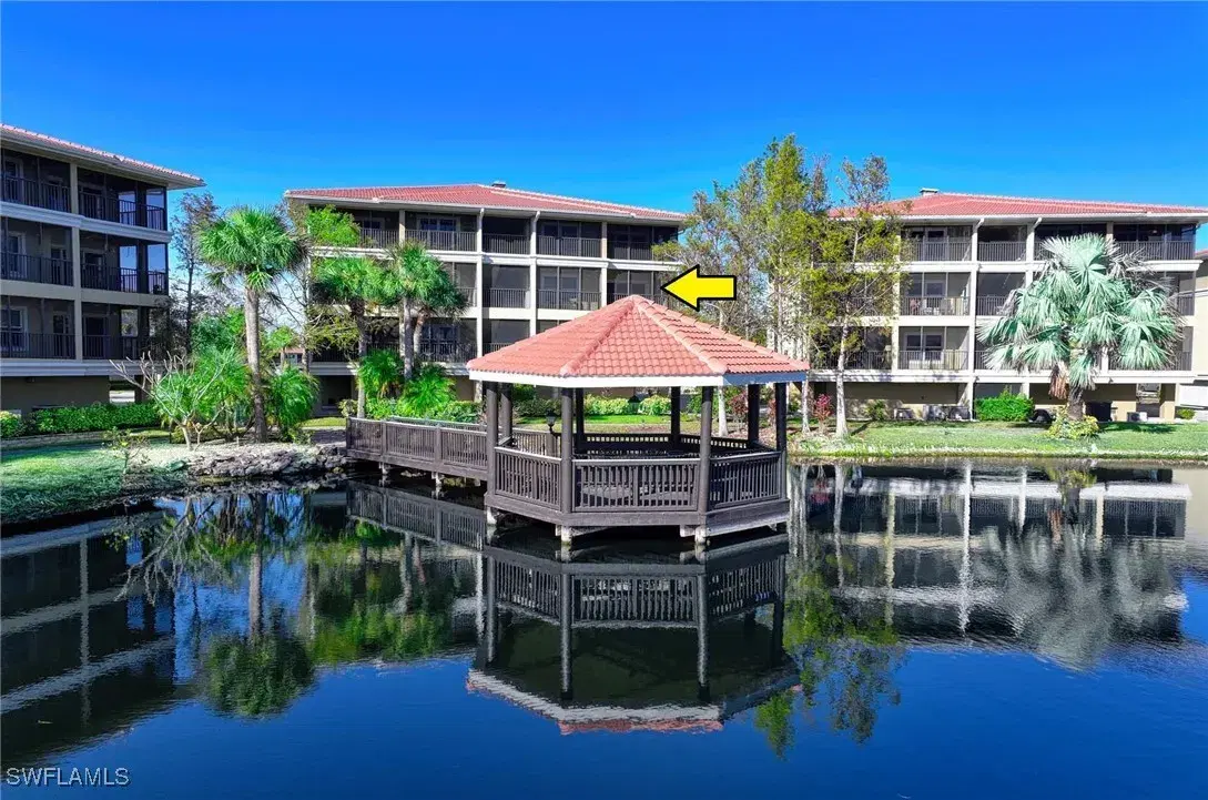 Picture of 10041 Lake Cove Dr 202, Fort Myers, FL 33908