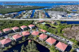 Picture of 10041 Lake Cove Dr 202, Fort Myers, FL 33908