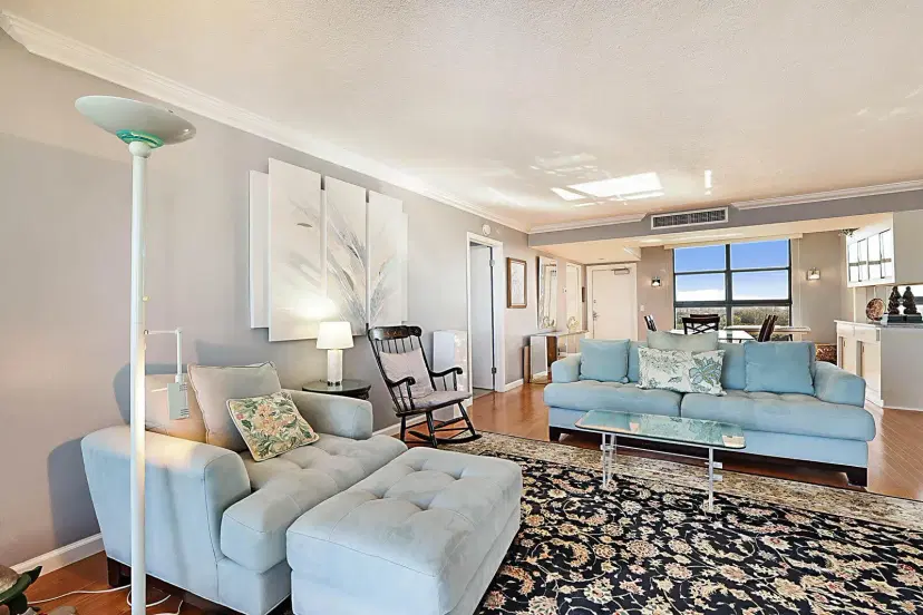 Picture of 136 Lakeshore Drive Ph 10, North Palm Beach FL 33408
