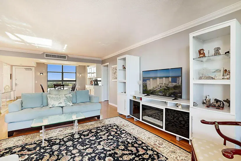 Picture of 136 Lakeshore Drive Ph 10, North Palm Beach FL 33408