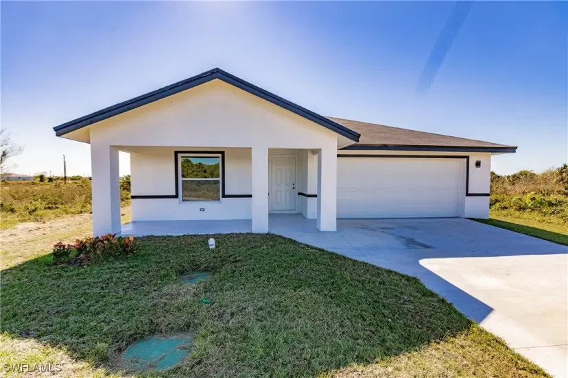 Picture of 215 Nautilus Ave, Labelle FL 33935