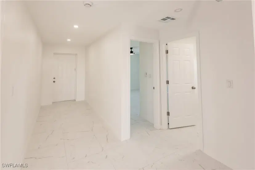 Picture of 215 Nautilus Ave, Labelle FL 33935