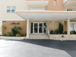 Picture of 2710 S Ocean Dr 205, Hollywood, FL 33019