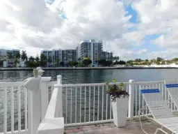 Picture of 2710 S Ocean Dr 205, Hollywood, FL 33019