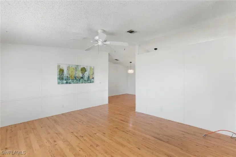 Picture of 245 Grosbeak Ln, Naples FL 34114