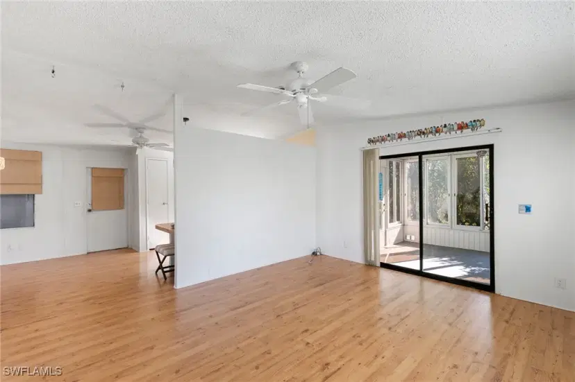 Picture of 245 Grosbeak Ln, Naples FL 34114