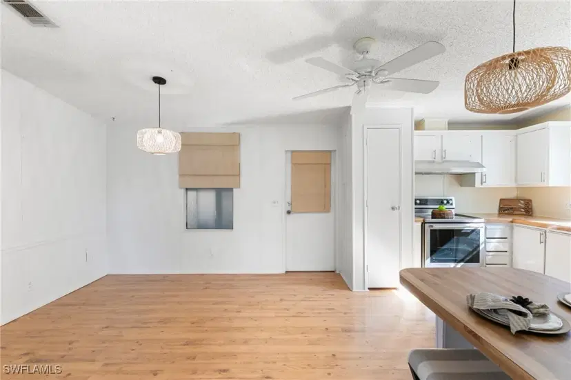 Picture of 245 Grosbeak Ln, Naples FL 34114