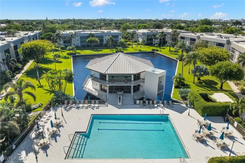 Picture of 788 Park Shore Dr B17, Naples FL 34103