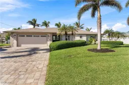 Picture of 18404 Cutlass Dr, Fort Myers Beach, FL 33931