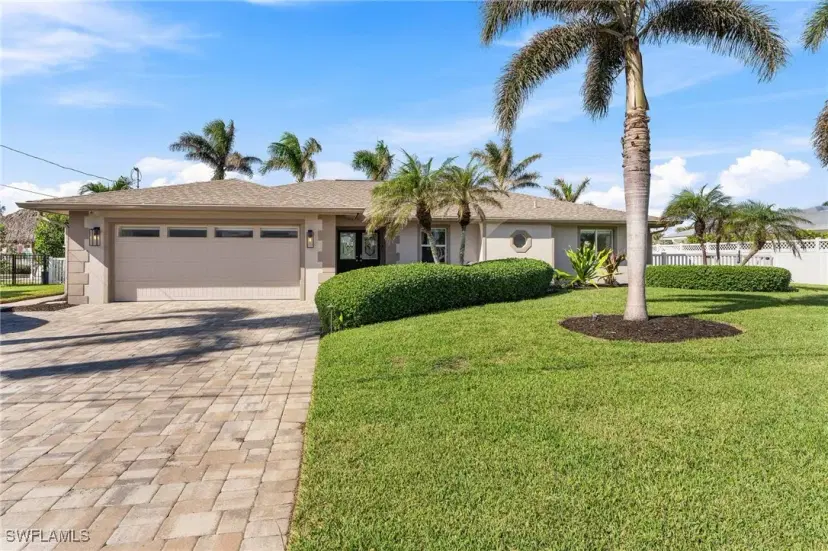 Picture of 18404 Cutlass Dr, Fort Myers Beach FL 33931