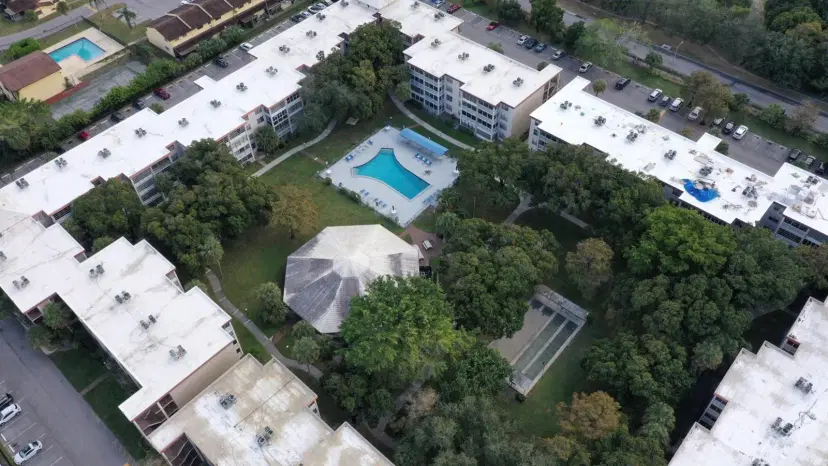 Picture of 2650 NW 49Th Ave 424, Lauderdale Lakes FL 33313