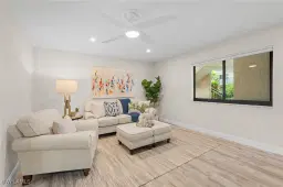 Picture of 788 Park Shore Dr F17, Naples, FL 34103