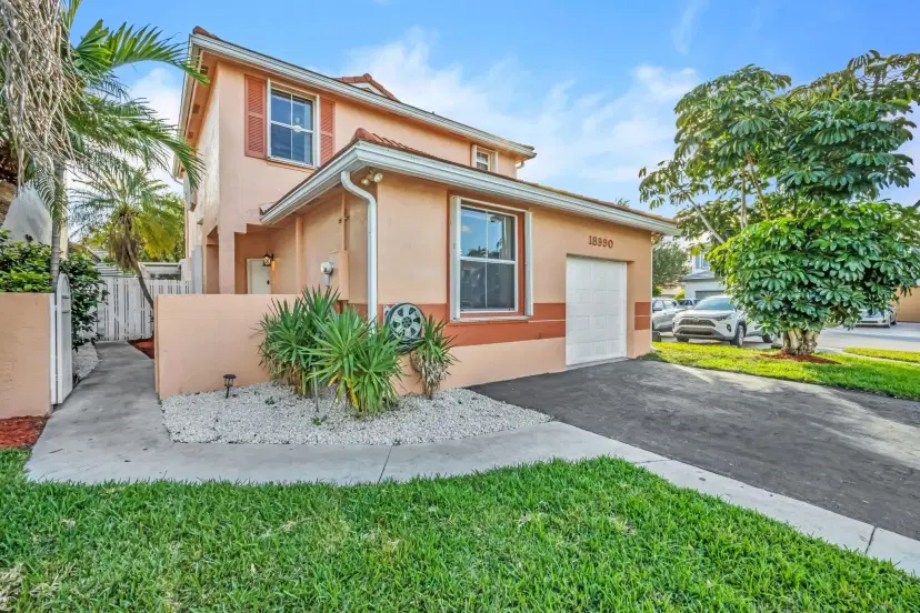 Picture of 18990 NW 22Nd St, Pembroke Pines FL 33029
