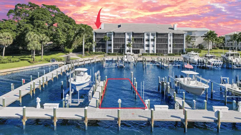 Picture of 545 Bay Colony Drive N & Slip # 13, Juno Beach FL 33408